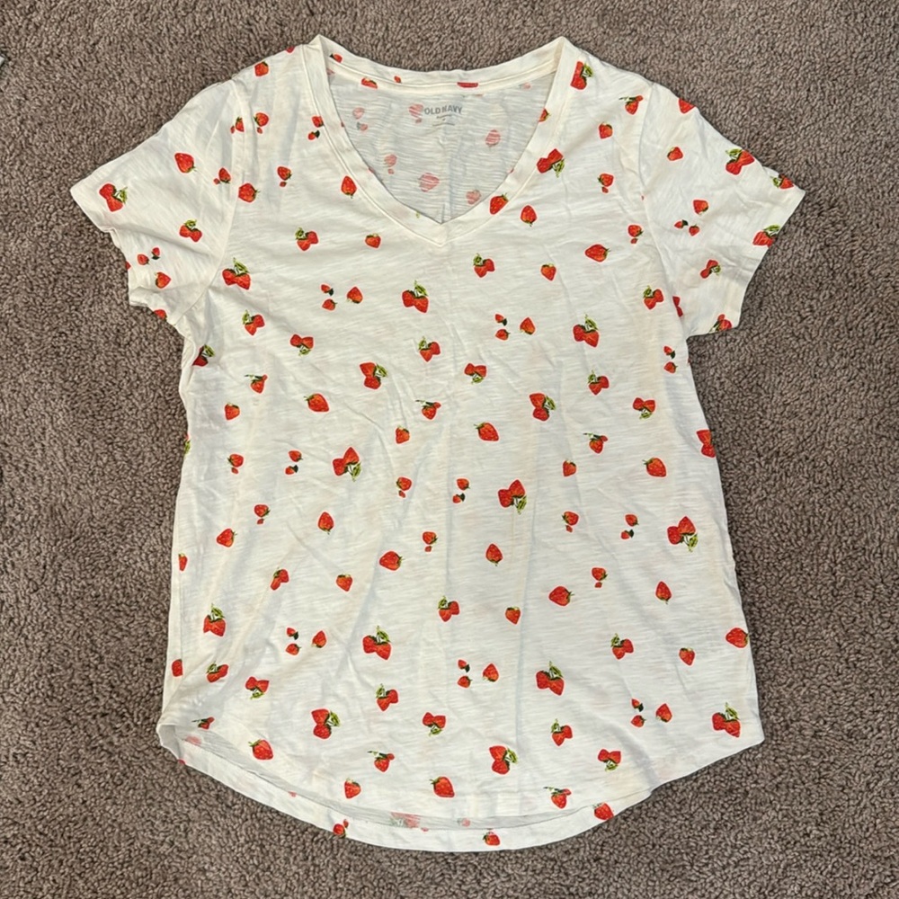 💜 3 for $10 Old Navy Shirt